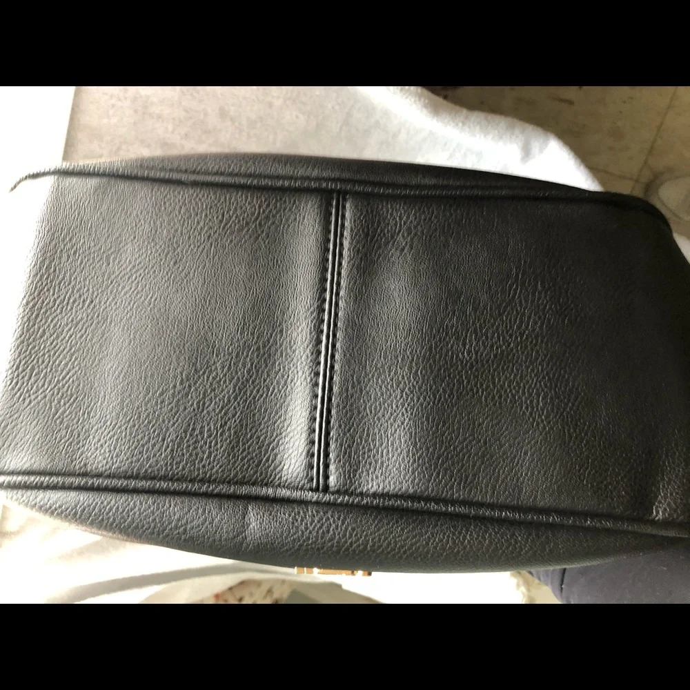 New Coach Shoulder/Cross body bag - Picture 7 of 9